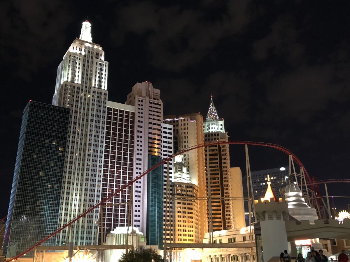 3 New York N.Y Las Vegas HOTEL Casino Roller Coaster Excalibur postcard NEW r